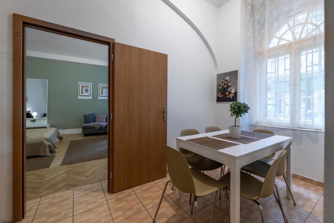 Spacious 3 Bedroom In The Heart Of Apartmán